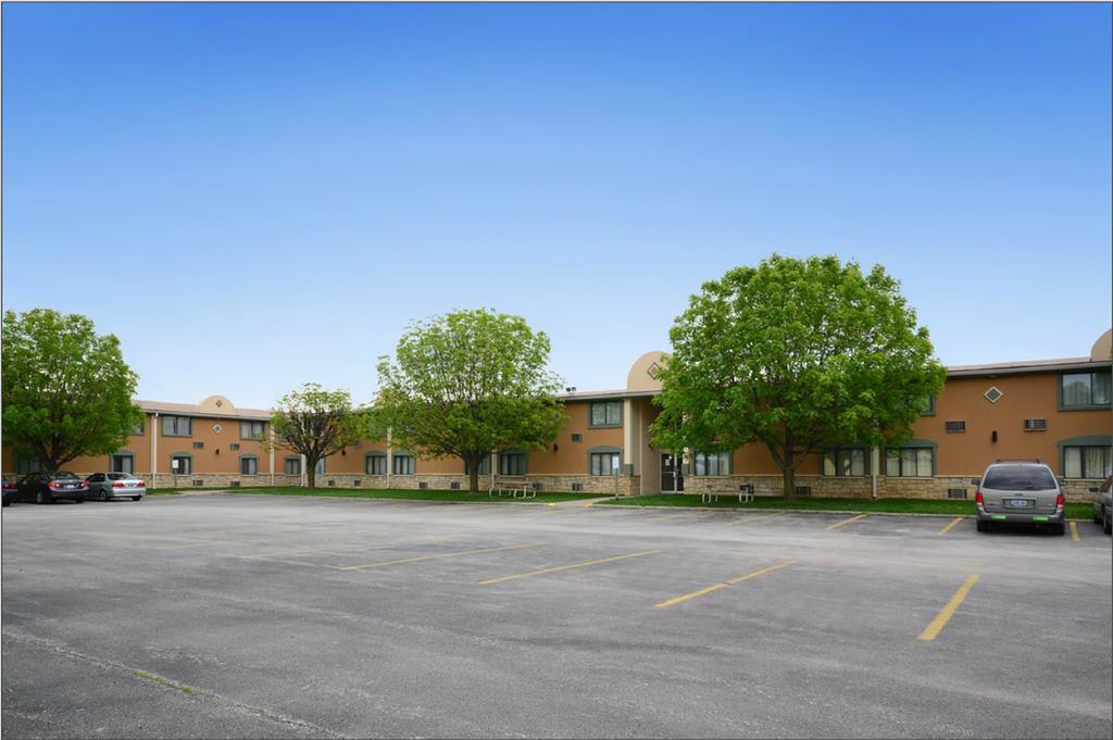 Quality Inn & Suites Near I-480 And I-29 Council Bluffs Zewnętrze zdjęcie