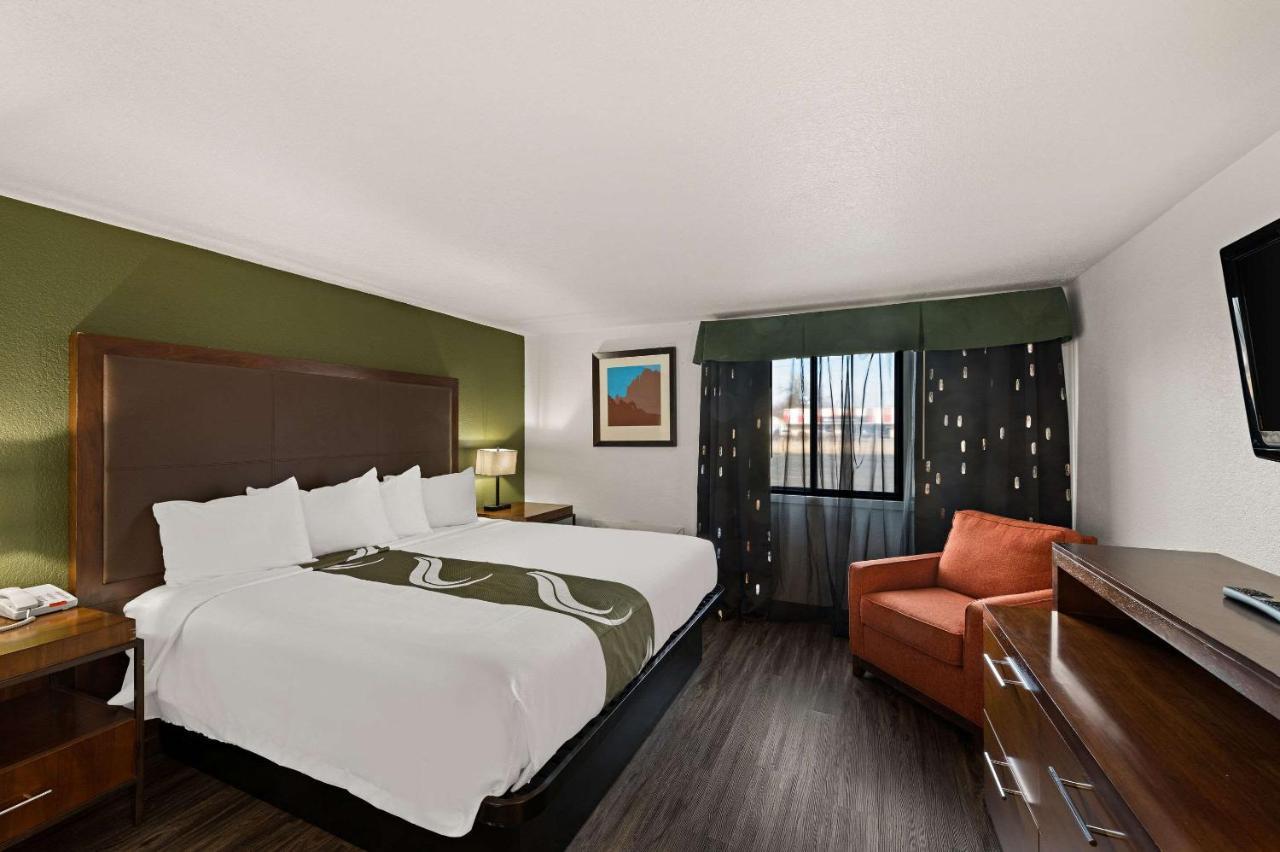 Quality Inn & Suites Near I-480 And I-29 Council Bluffs Zewnętrze zdjęcie