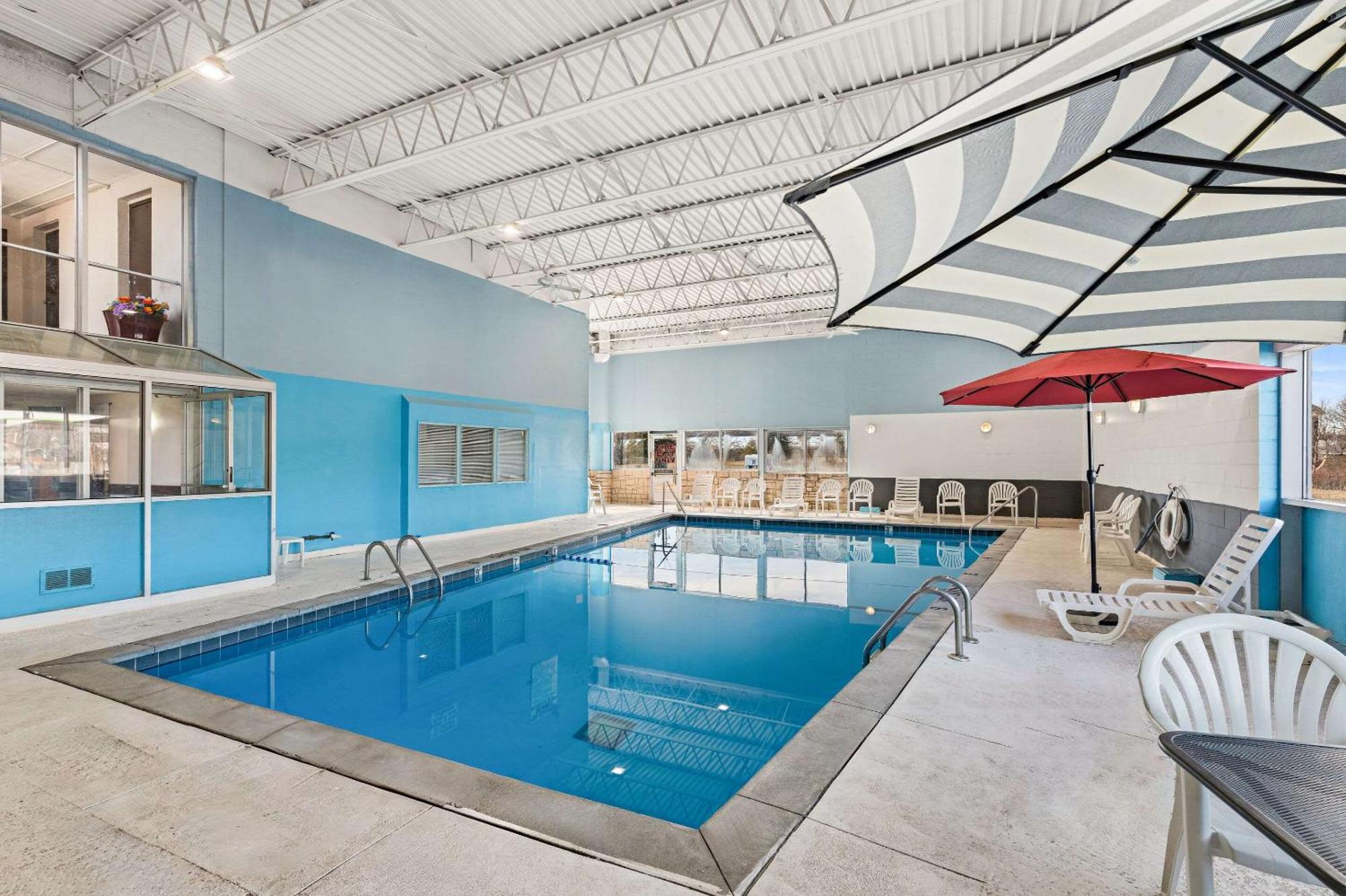 Quality Inn & Suites Near I-480 And I-29 Council Bluffs Zewnętrze zdjęcie