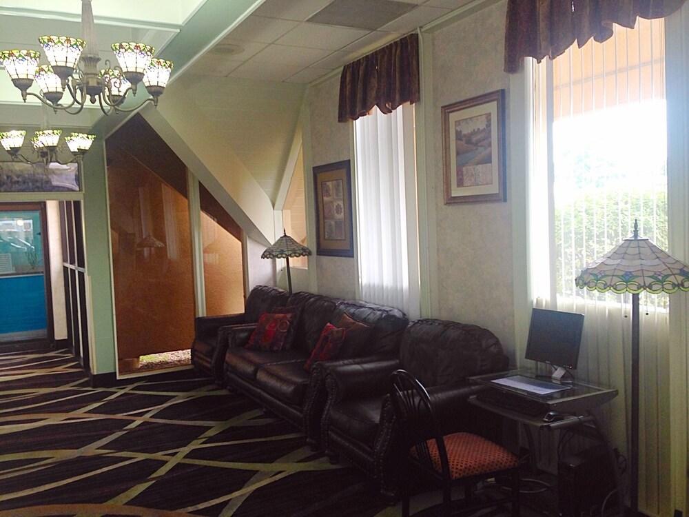 Quality Inn & Suites Near I-480 And I-29 Council Bluffs Zewnętrze zdjęcie