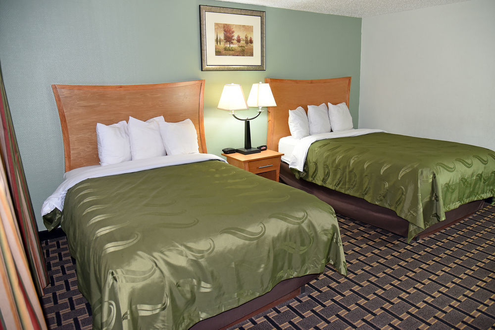 Quality Inn & Suites Near I-480 And I-29 Council Bluffs Zewnętrze zdjęcie